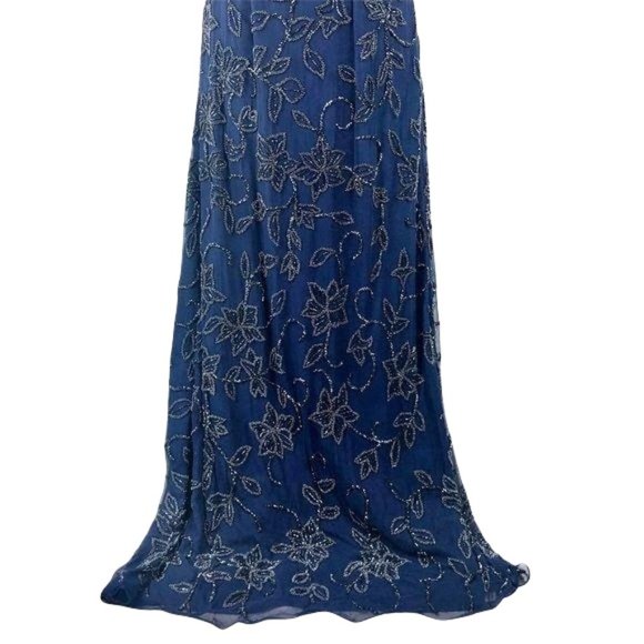 Vintage 100% Silk Navy blue beaded evening gown. Size Small. - Picture 5 of 7